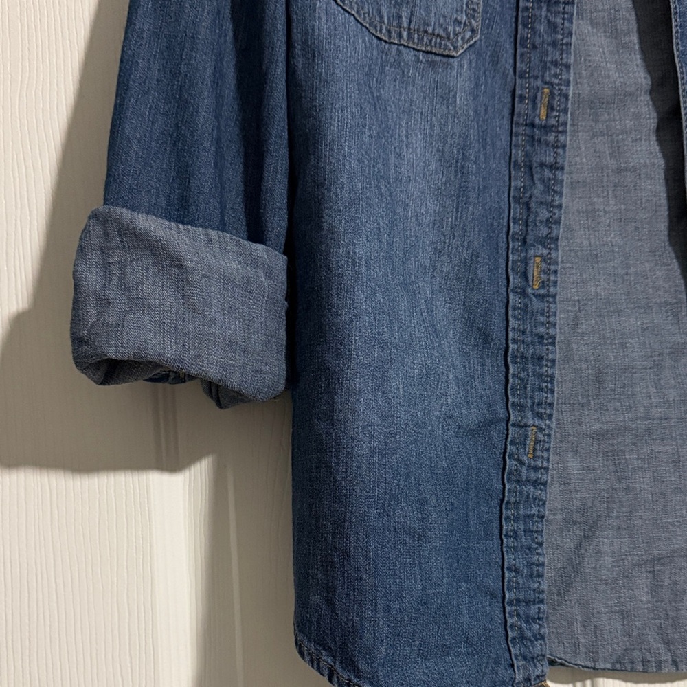 Universal Thread Blue Denim Shirt - Picture 4 of 4